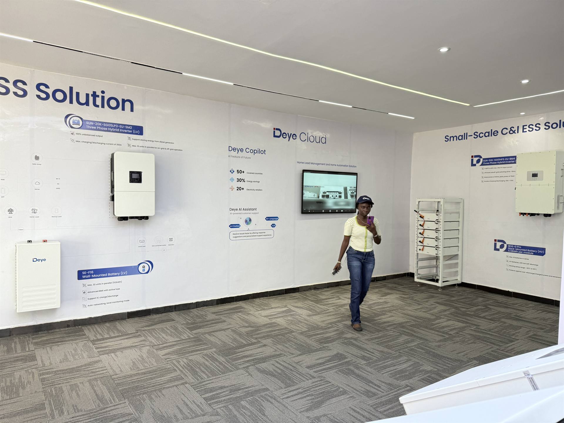 Deepoint exhibition hall with solar panels, hybrid inverters and energy storage systems
